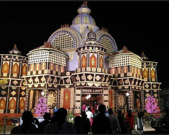 Kali Puja and Diwali – Night of Lights and Devotion